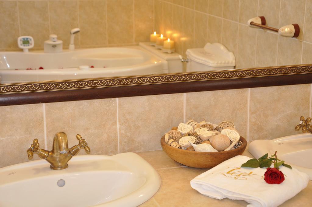 Villa Romantica Perama  Room photo