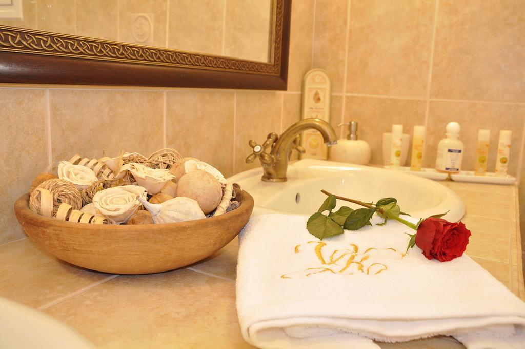 Villa Romantica Perama  Room photo