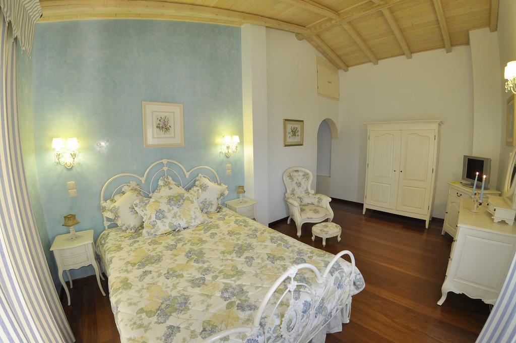 Villa Romantica Perama  Room photo