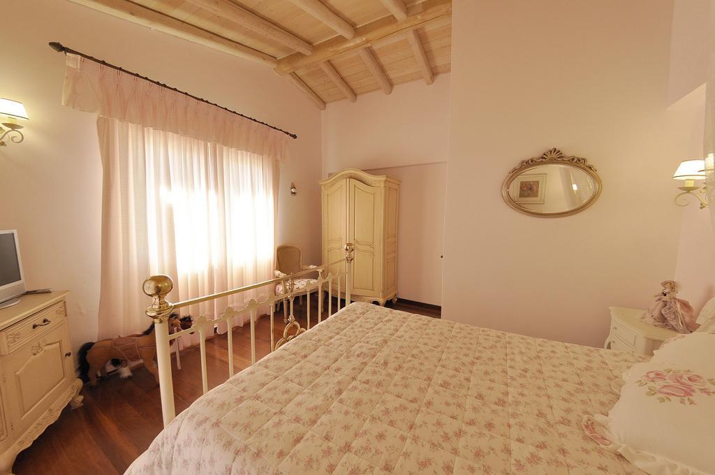 Villa Romantica Perama  Room photo