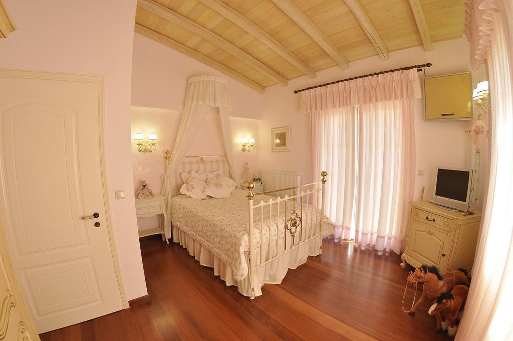 Villa Romantica Perama  Room photo
