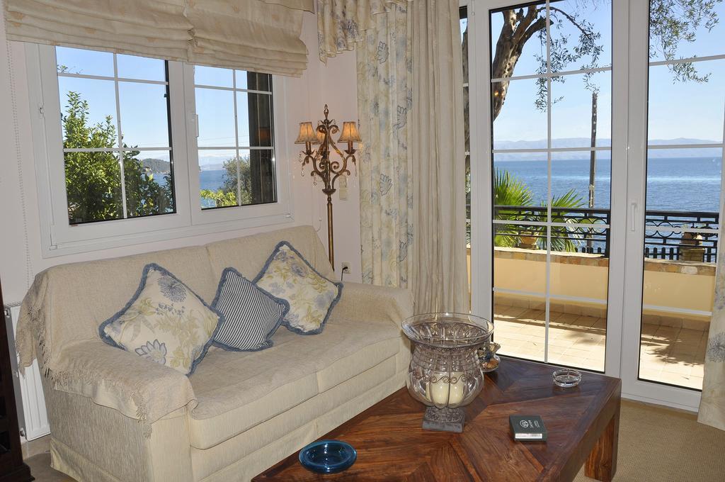 Villa Romantica Perama  Room photo