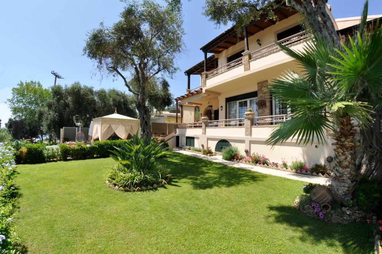 Villa Romantica Perama  Exterior photo